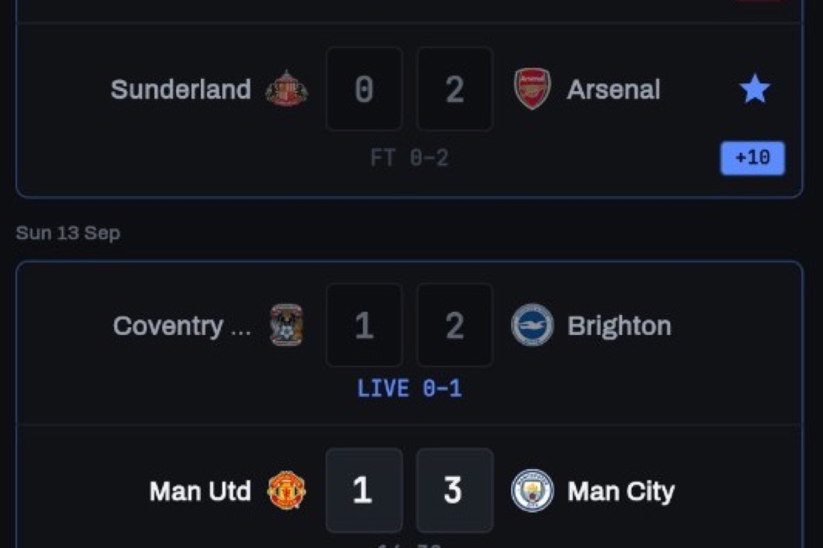 Scoreline Play: a starred Sunderland–Arsenal pick, a live Coventry–Brighton score, and Manchester United still open